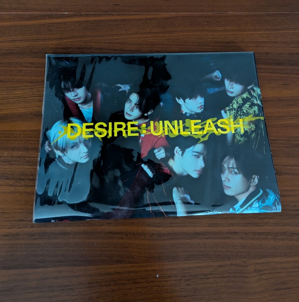 ENHYPEN DESIRE UNLEASH 6th Mini Album CD With Poster